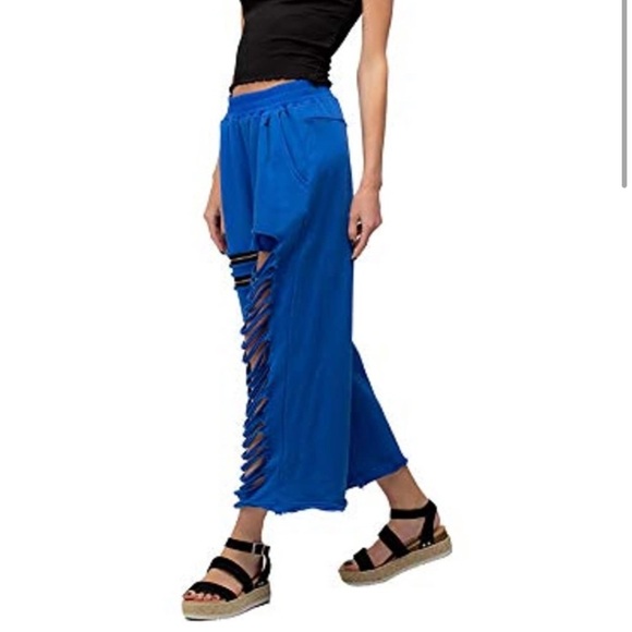 TOV Los Angeles Blue Wide Leg Distressed Sweatpants Size Large NWT - Picture 1 of 10